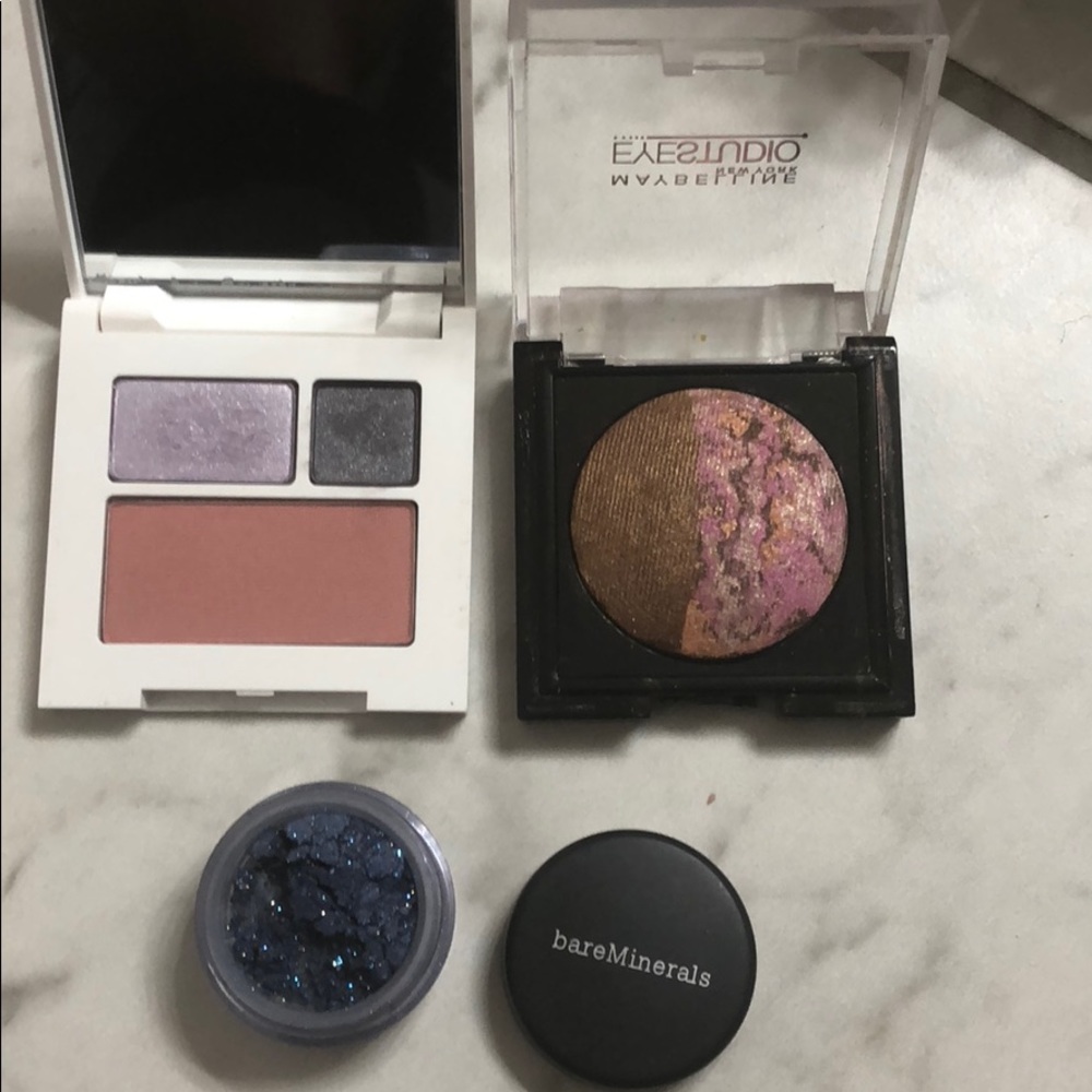 Eyeshadow - Picture 2 of 3